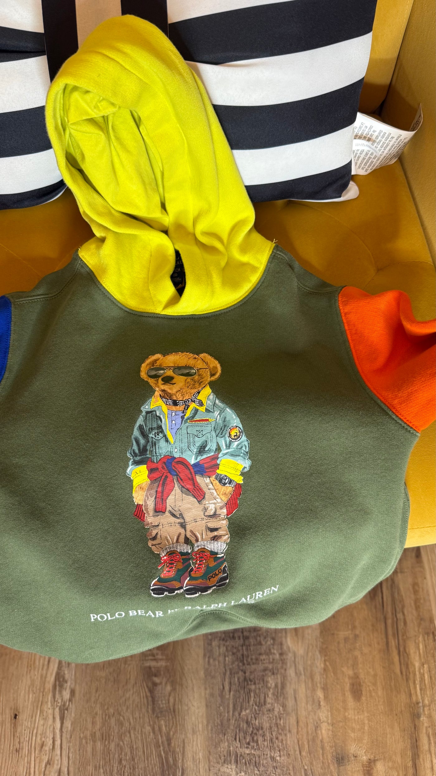 “Preloved” Ralph Lauren sweatshirt